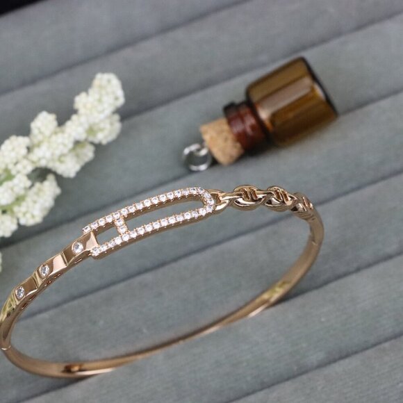 Elegant Rose Gold Bangle with Crystal-Studded Elongated Frame, XPBL0452 - Picture 11 of 12